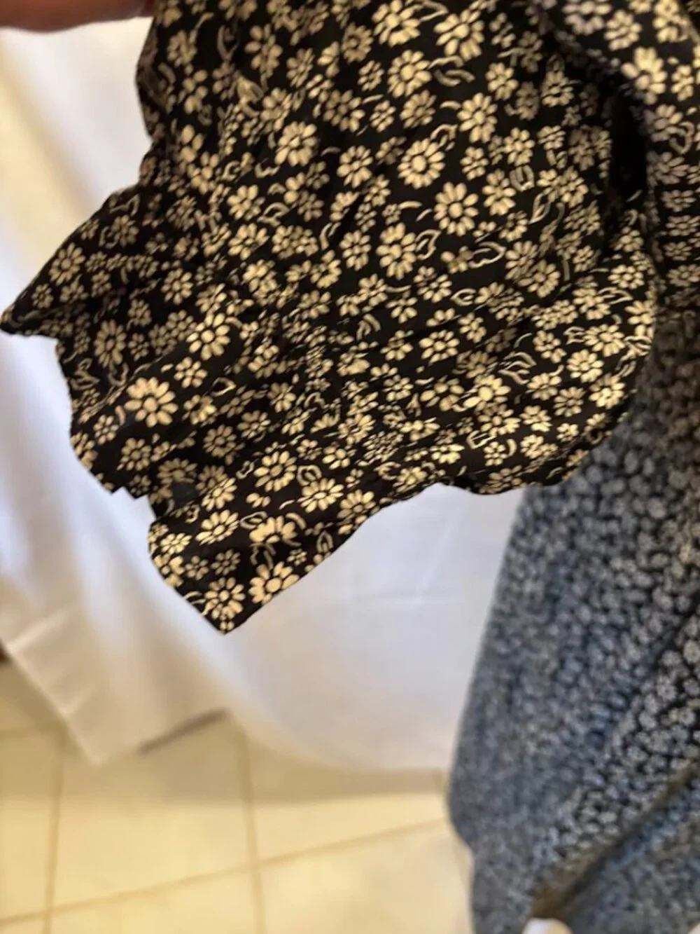 MADEWELL Lucie Elbow-Sleeve Smocked Dress in Parisian Ditsy - size Large - Picture 11 of 16